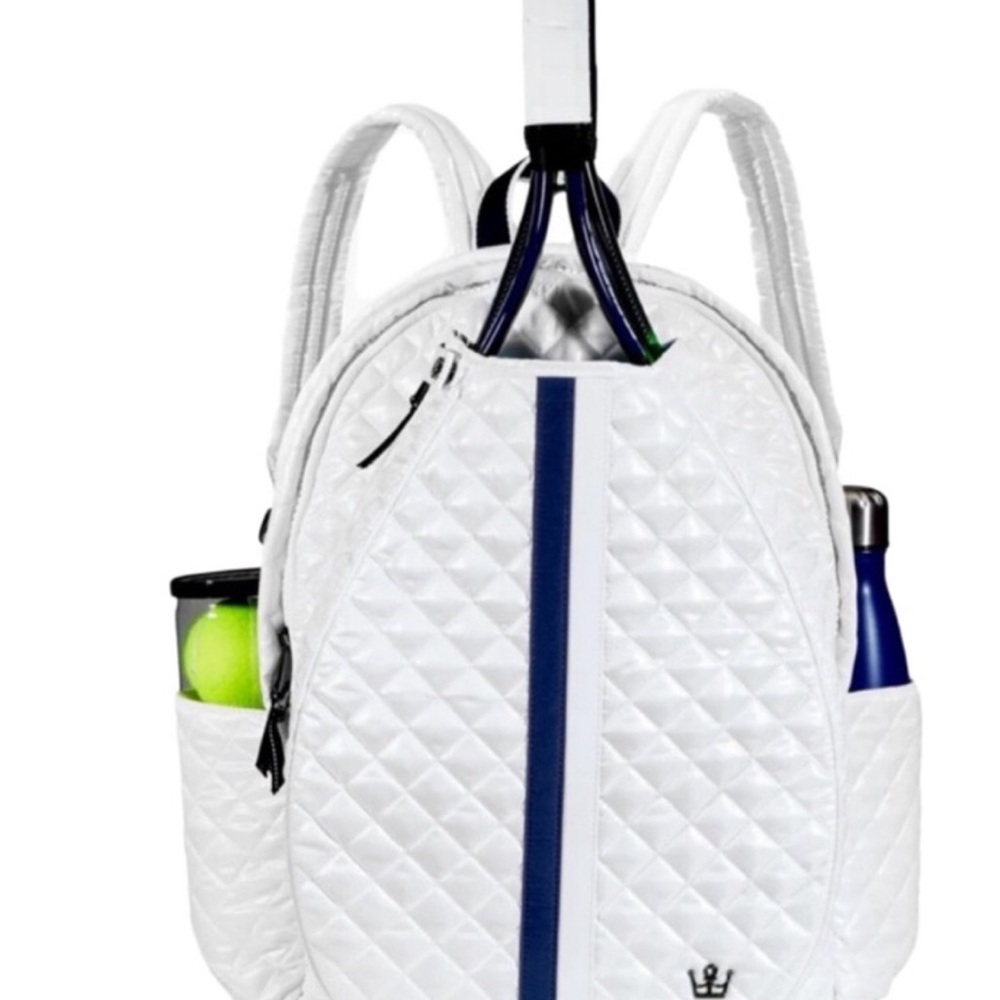 Oliver Thomas White and Navy Blue Quilted Tennis Bag Backpack and Shoe Bag
